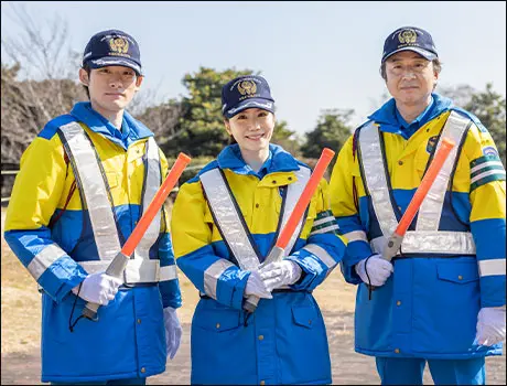 【バス誘導】固定勤務地で安定収入★365日仕事あり！週2日～OK（39-04）