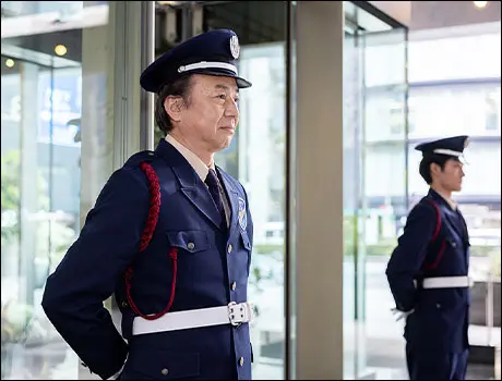 《夜勤で稼げる》大学キャンパス警備★屋内メインで快適／週2～OK＆WワークOK（12-14）